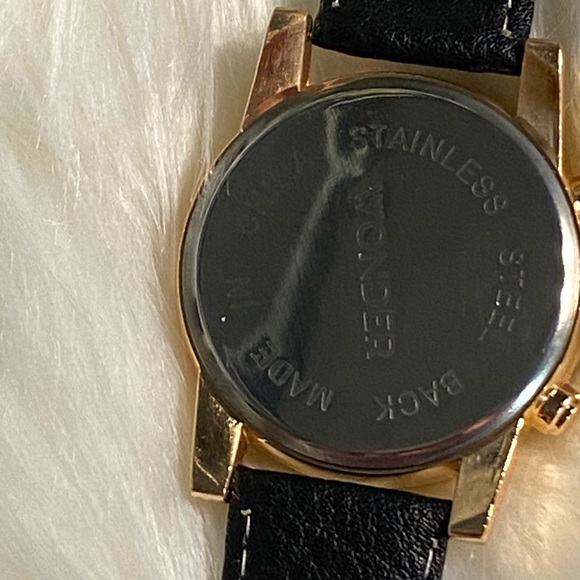 Watch - Picture 3 of 3